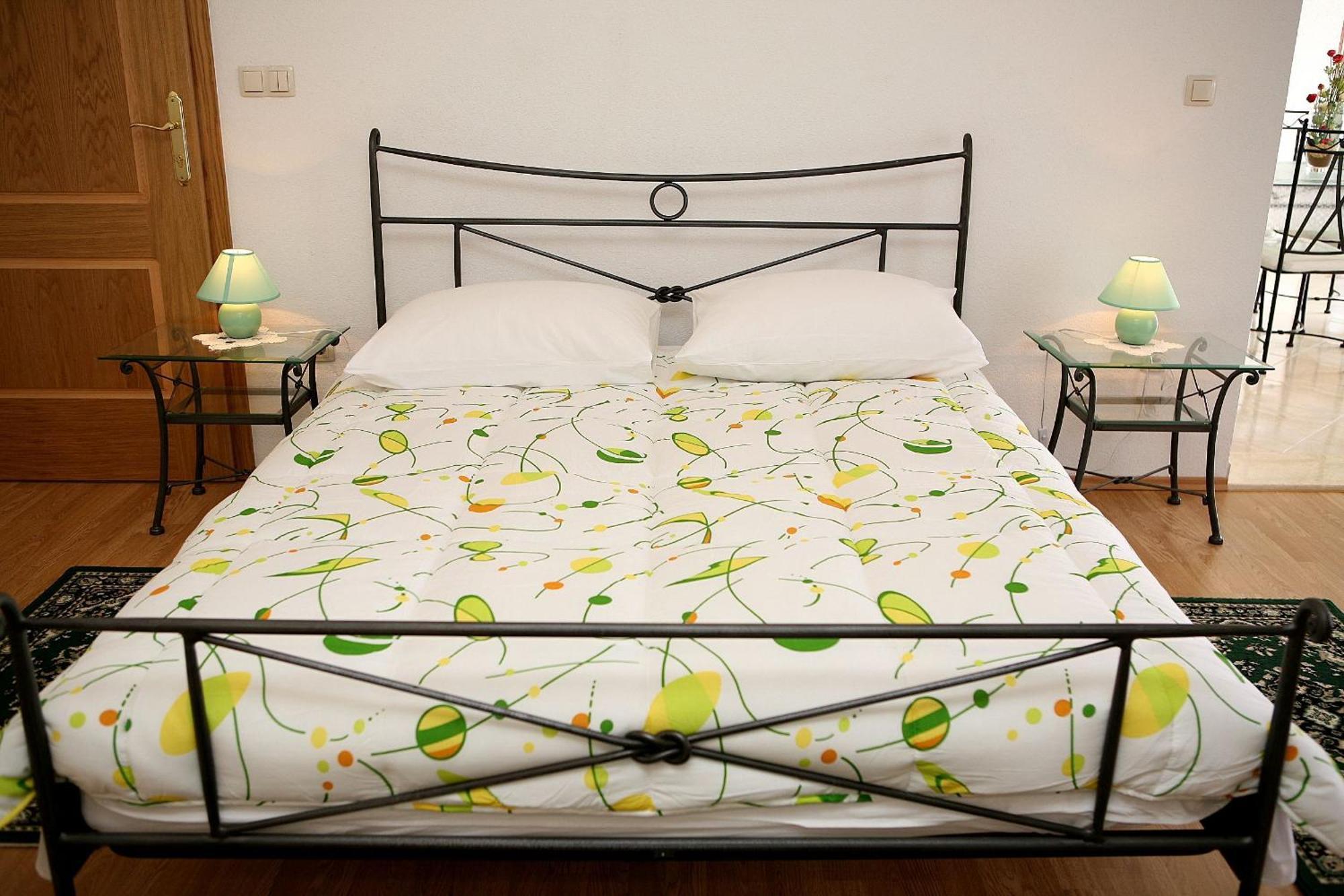 Apartments Ivona 2 Trogir Room photo