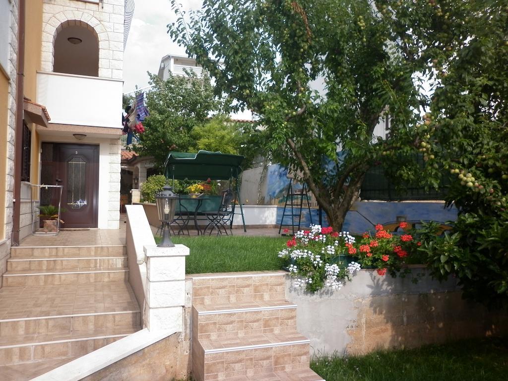 Apartments Ivona 2 Trogir Exterior photo