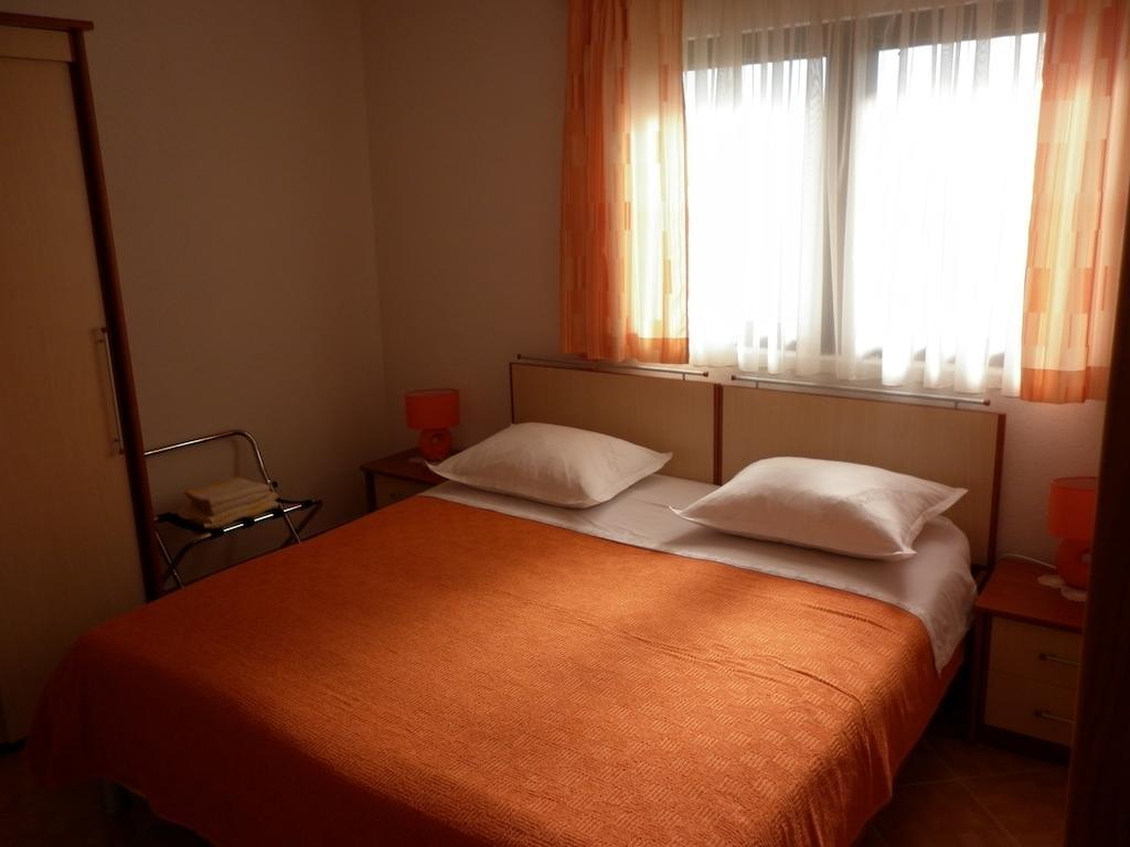 Apartments Ivona 2 Trogir Room photo
