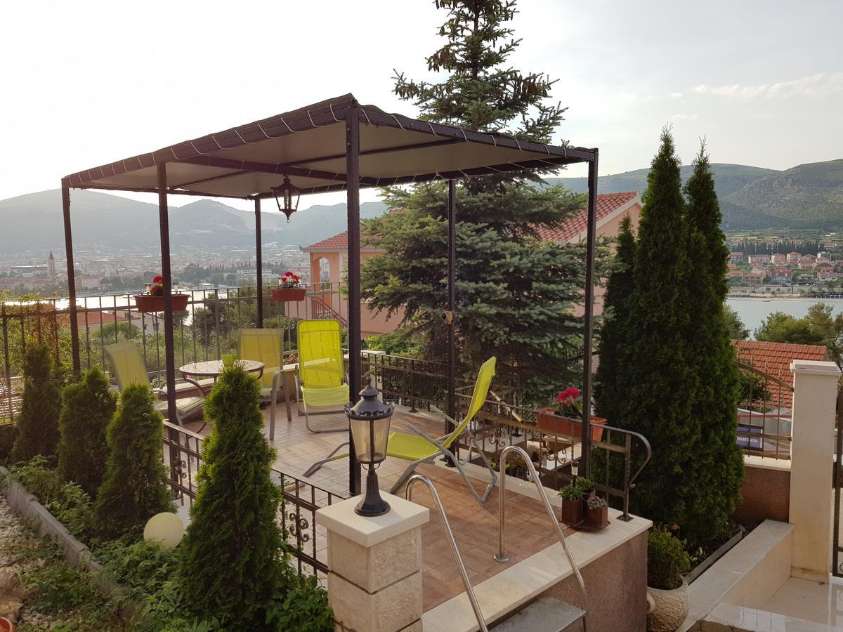 Apartments Ivona 2 Trogir Exterior photo